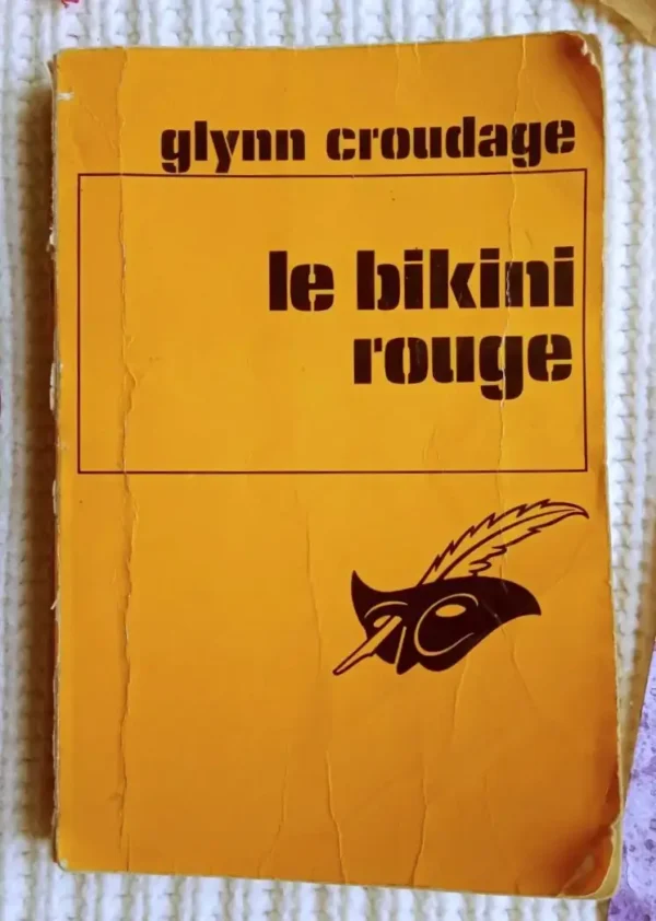 Le bikini rouge